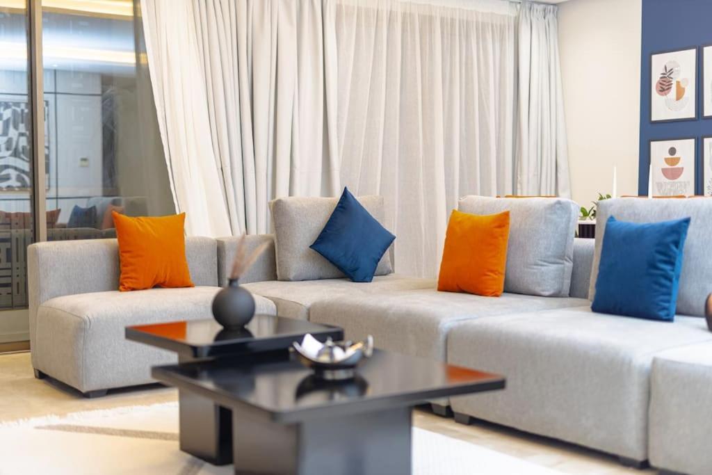 דירות Hajja Modern 2Br Retreat In Marina Sale Luxury Living מראה חיצוני תמונה