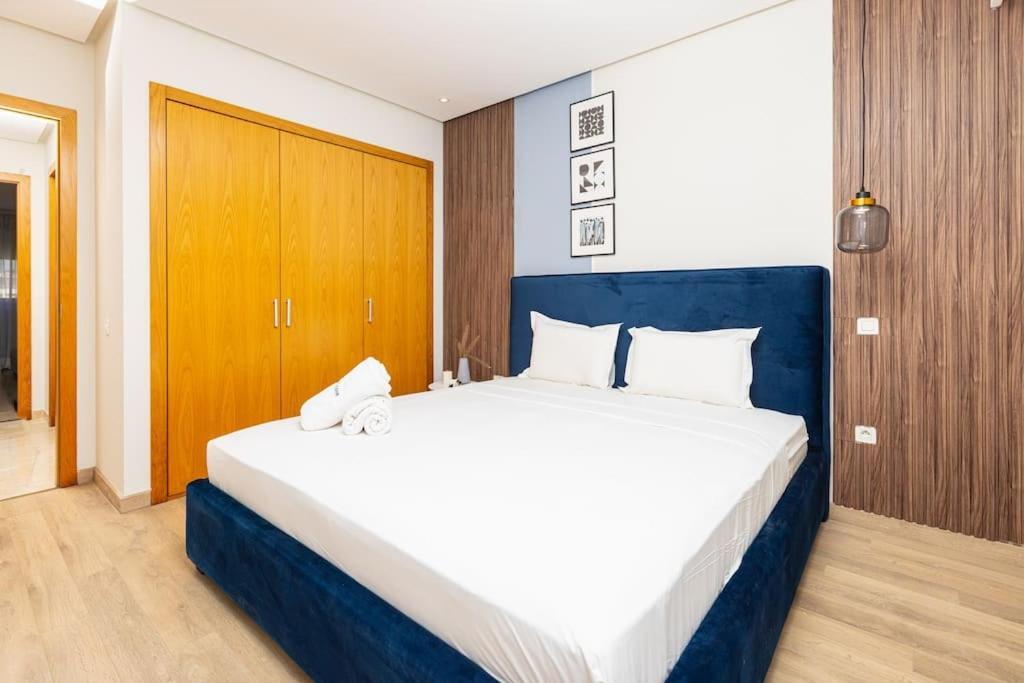 דירות Hajja Modern 2Br Retreat In Marina Sale Luxury Living מראה חיצוני תמונה